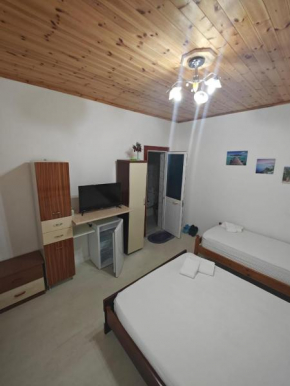 Dona's Room